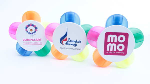 BÚT DẠ QUANG CÓ PHẢI LÀ BÚT NHỚ DÒNG?