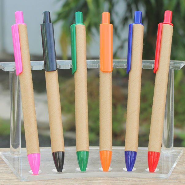 Bút bi giấy - xu hướng quà tặng mới doanh nghiệp không thể bỏ qua